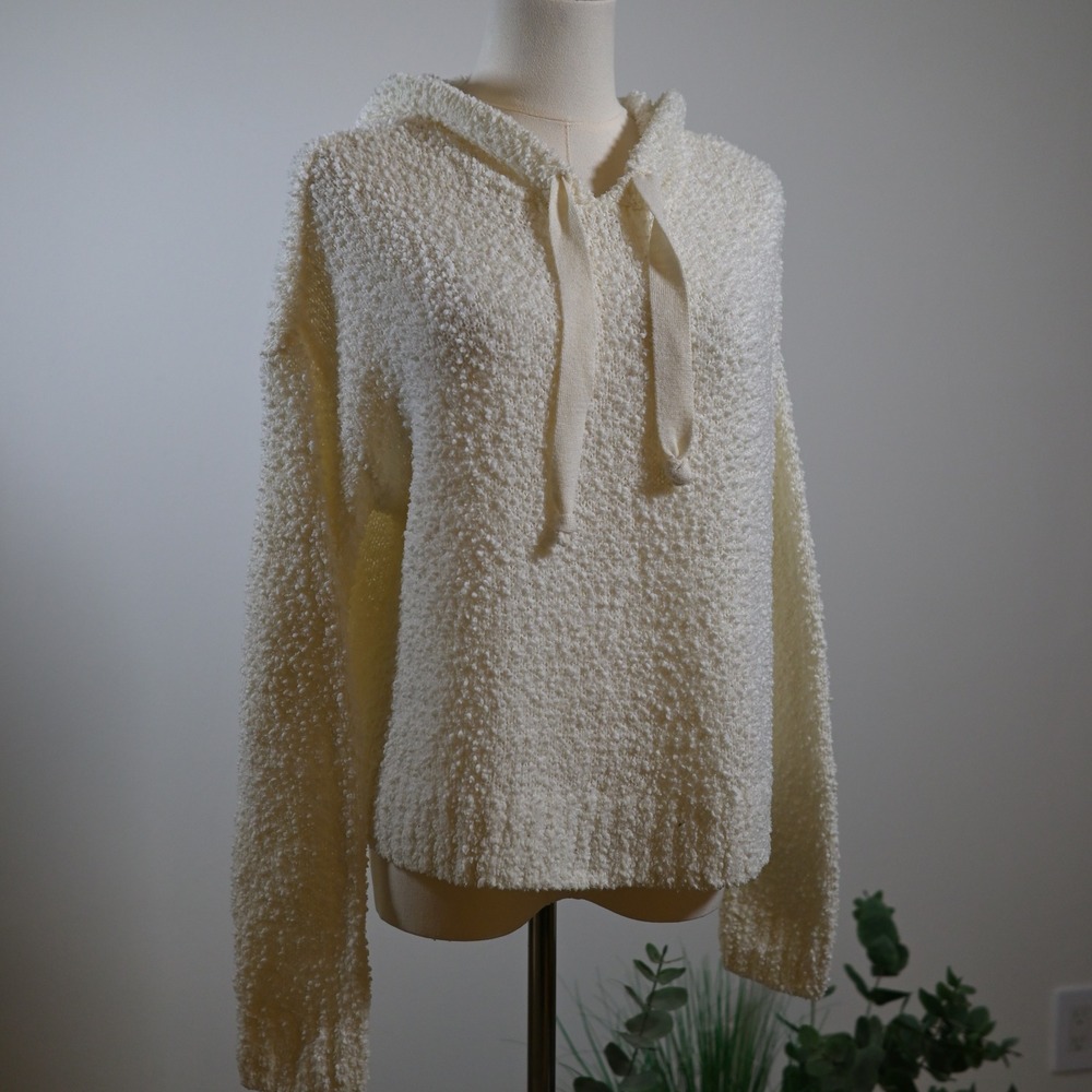 Hooked Up Cream Popcorn Knit Hoodie Women Medium Boucle Pullover Sweater